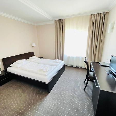 Hotel Opal 扎勒乌 外观 照片