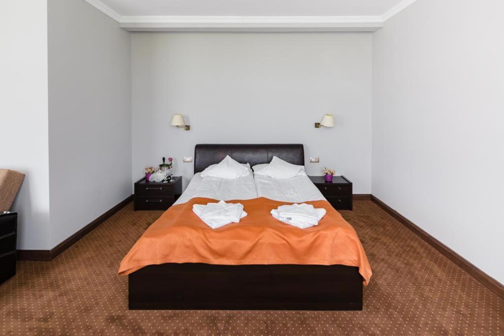 Hotel Opal 扎勒乌 外观 照片